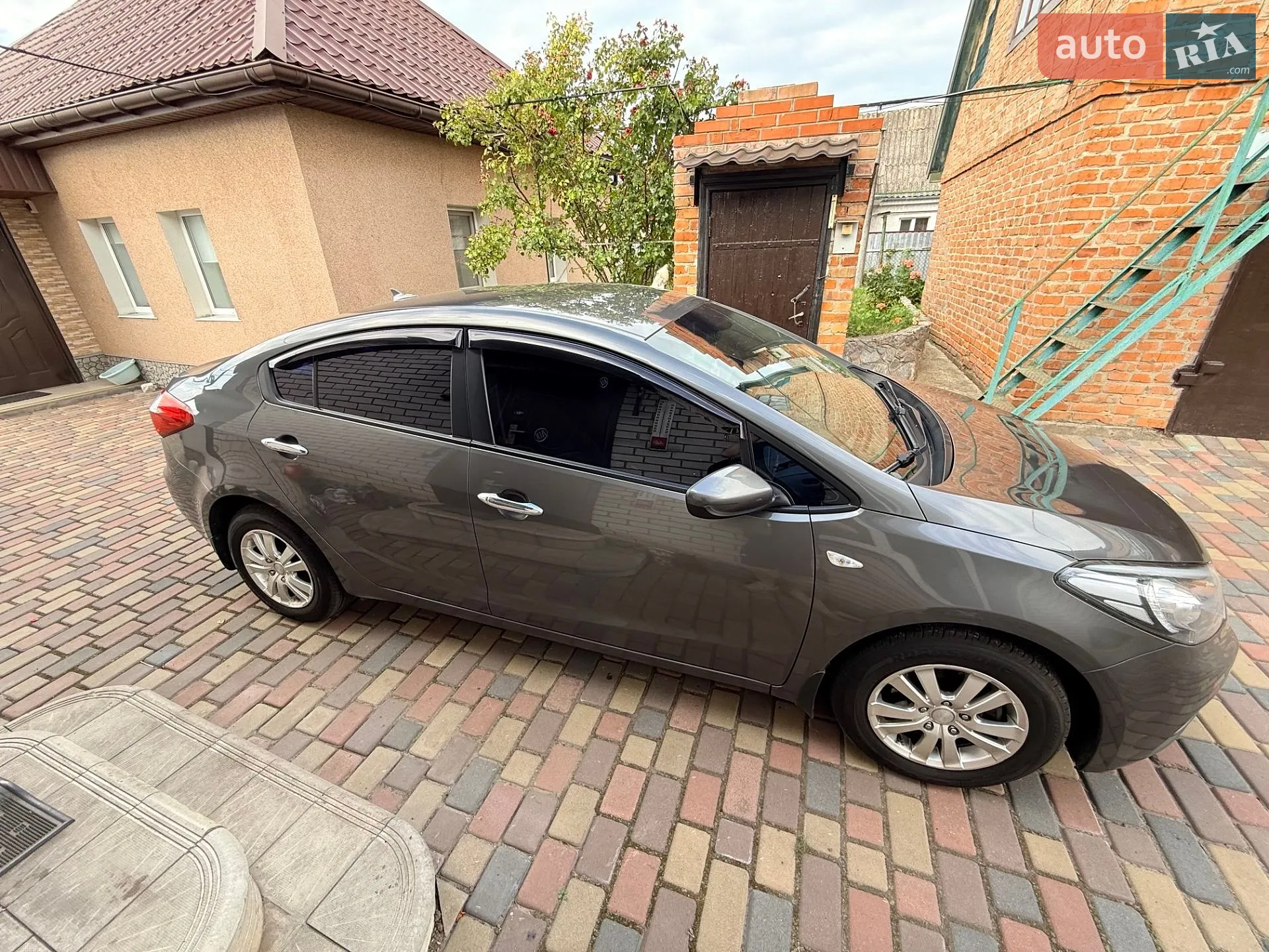 2013 Kia Cerato - мініатюра 2