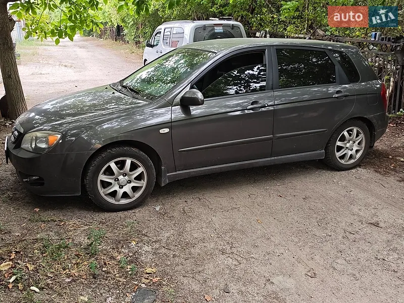 Kia Cerato 2005