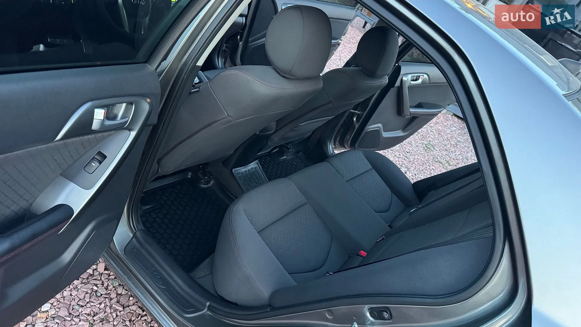 2011 Kia Cerato - мініатюра 25
