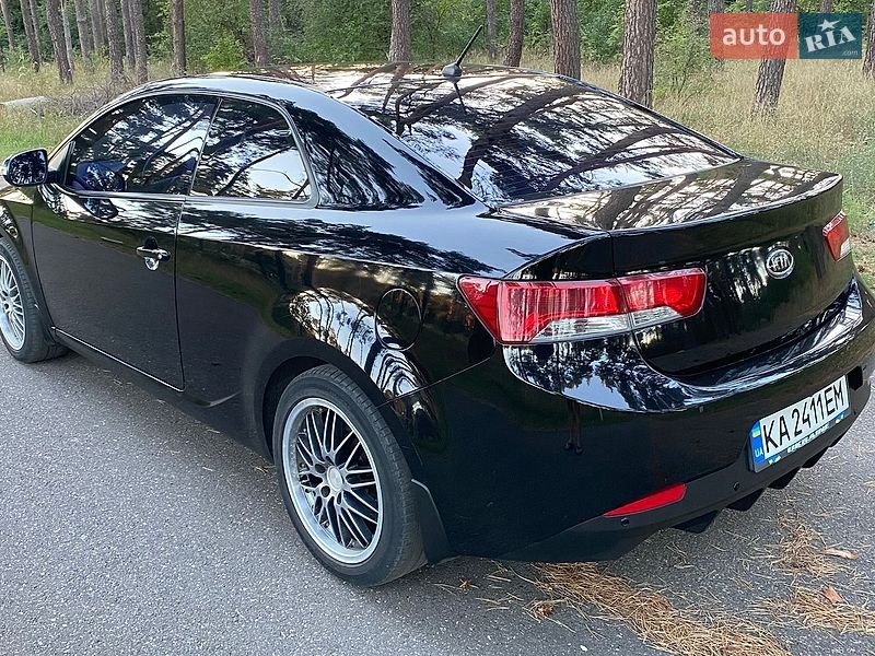 Купе Kia Cerato 2010 в Александровке