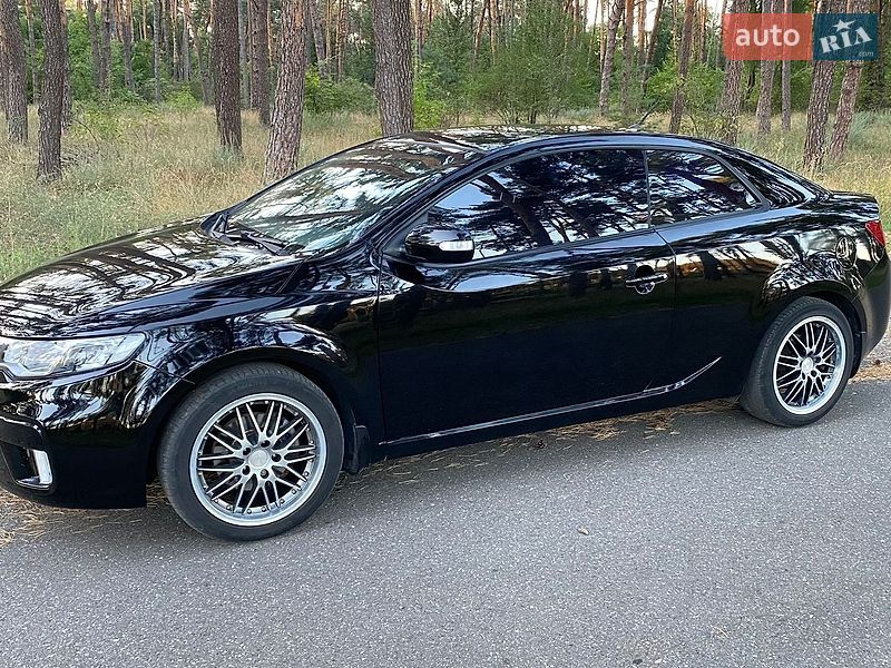 Купе Kia Cerato 2010 в Александровке