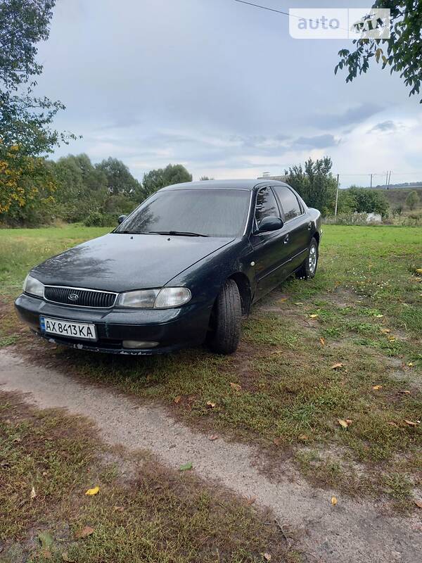 Седан Kia Clarus 1997 в Львове