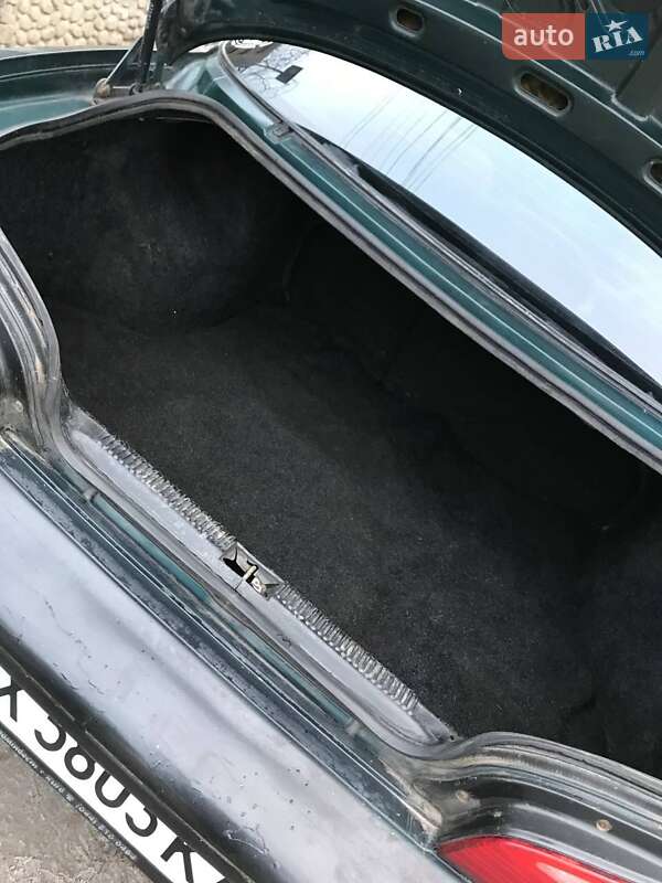 Седан Kia Clarus 1998 в Люботине