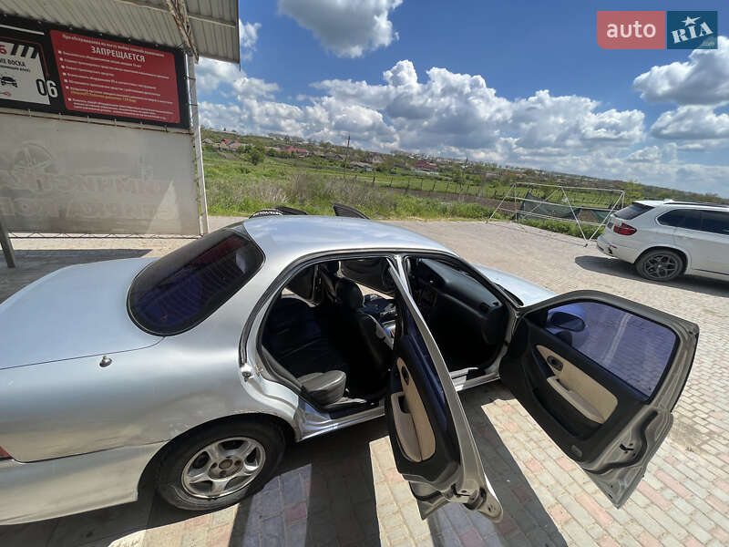 Седан Kia Clarus 2000 в Болграде