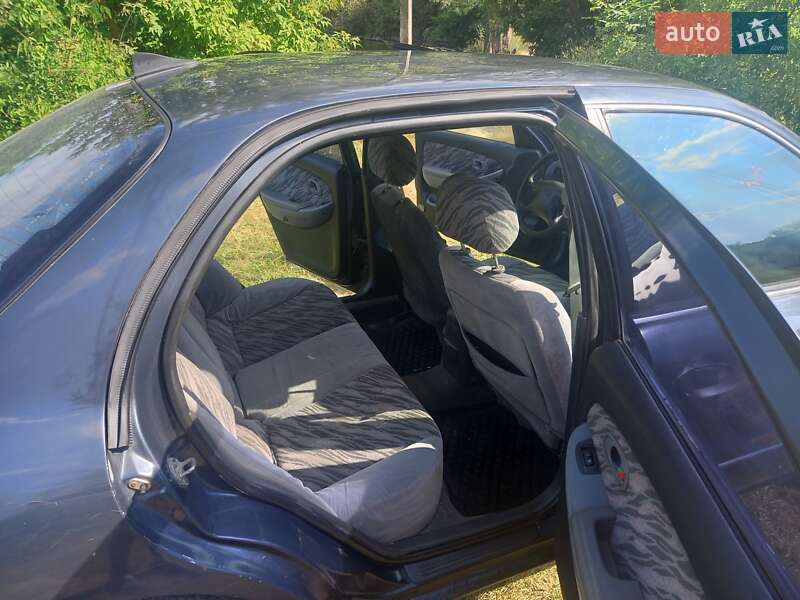 Седан Kia Clarus 1999 в Виннице