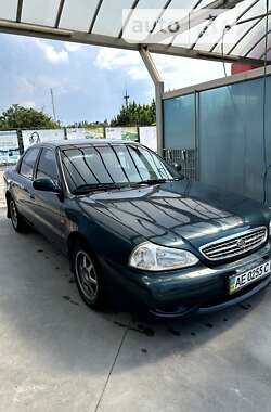 Седан Kia Clarus 1998 в Днепре