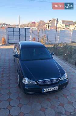 Седан Kia Clarus 2000 в Вознесенську