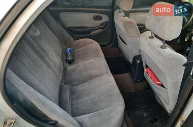 Седан Kia Clarus 1998 в Теребовле