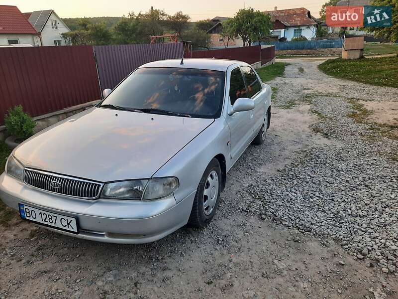 Седан Kia Clarus 1998 в Теребовлі