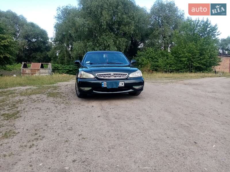 Седан Kia Clarus 1999 в Хмельницькому
