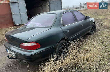 Седан Kia Clarus 1998 в 