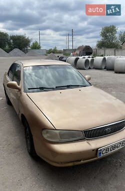 Седан Kia Clarus 1997 в Гребінці
