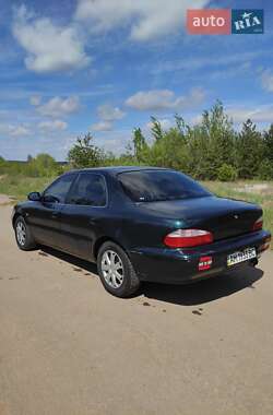 Седан Kia Clarus 1998 в 