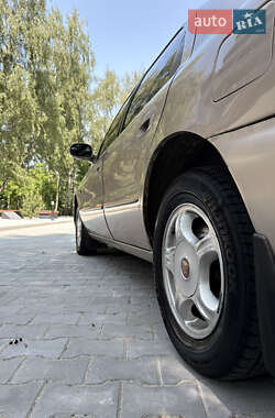 Седан Kia Clarus 1998 в 