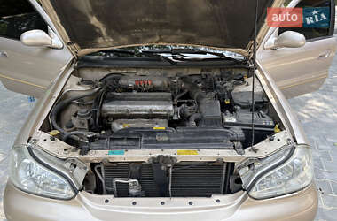 Седан Kia Clarus 1998 в 