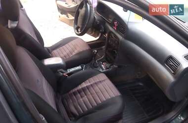Седан Kia Clarus 2000 в 