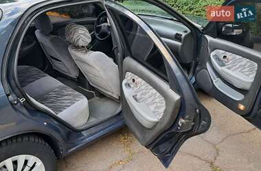 Седан Kia Clarus 1999 в 