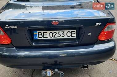 Седан Kia Clarus 1999 в 