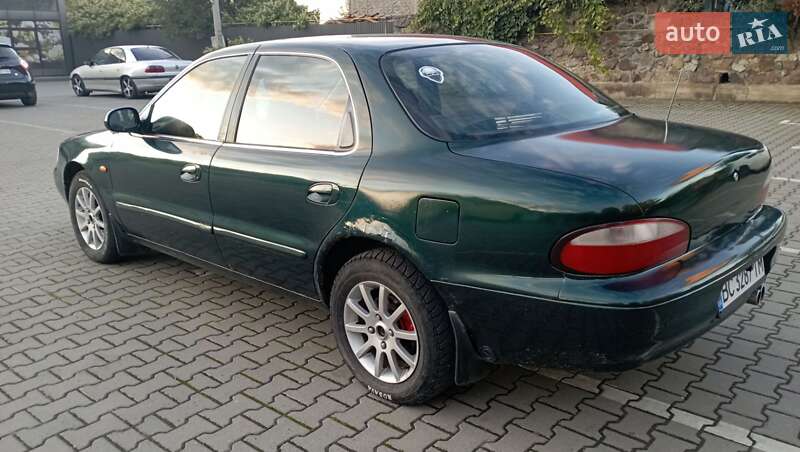 Седан Kia Clarus 1997 в Стрые