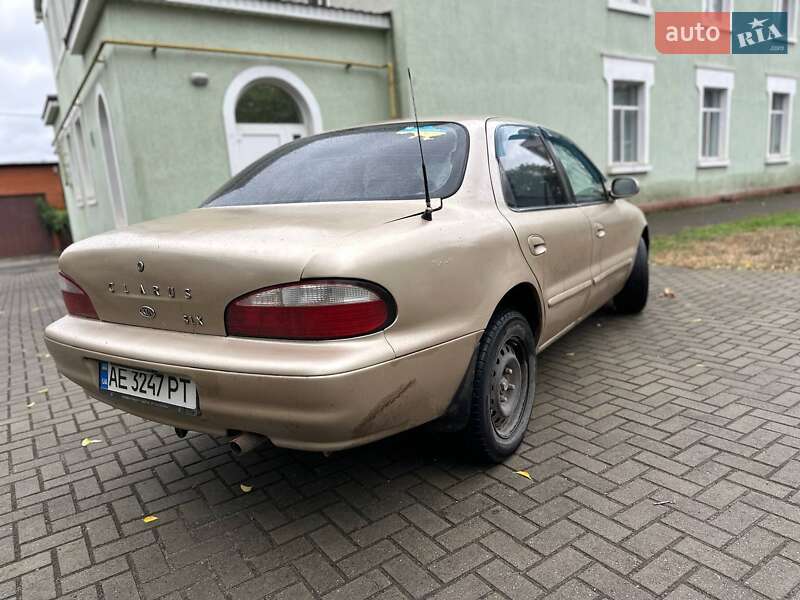 Седан Kia Clarus 1997 в Миколаєві