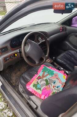 Седан Kia Clarus 1996 в Бродах