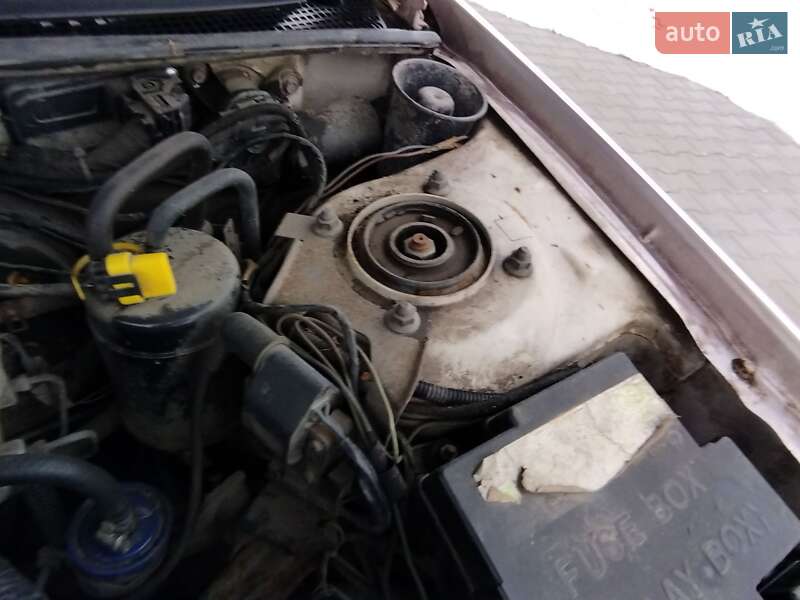 Седан Kia Clarus 1997 в Івано-Франківську