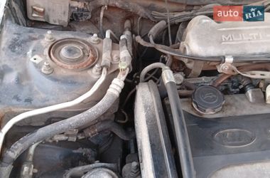 Седан Kia Clarus 1999 в Піщанці