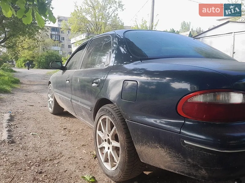 Kia Clarus