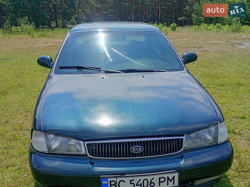 Kia Clarus