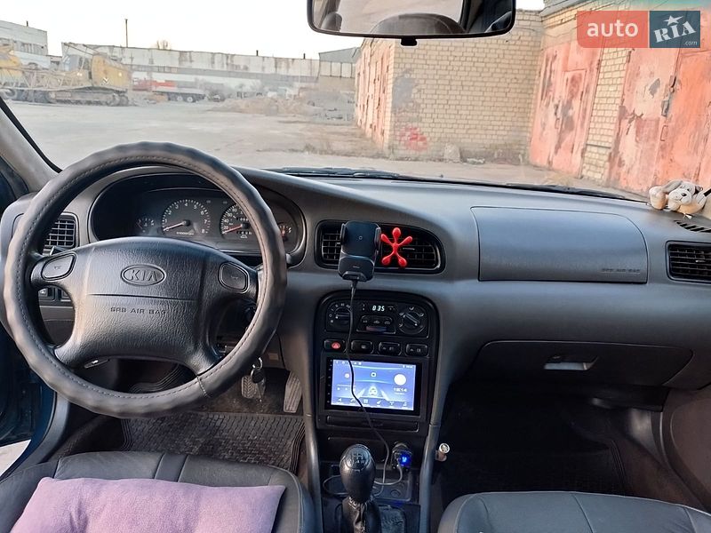 Седан Kia Clarus 1998 в Нетішині