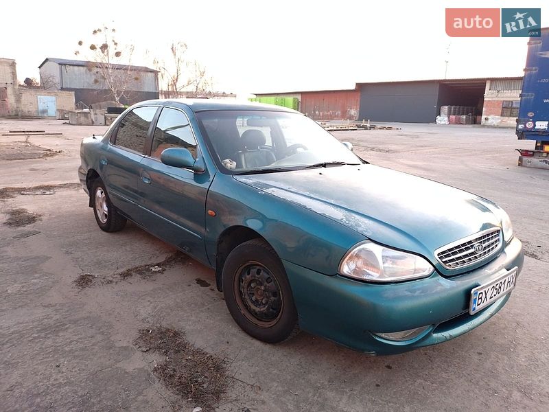Седан Kia Clarus 1998 в Нетішині