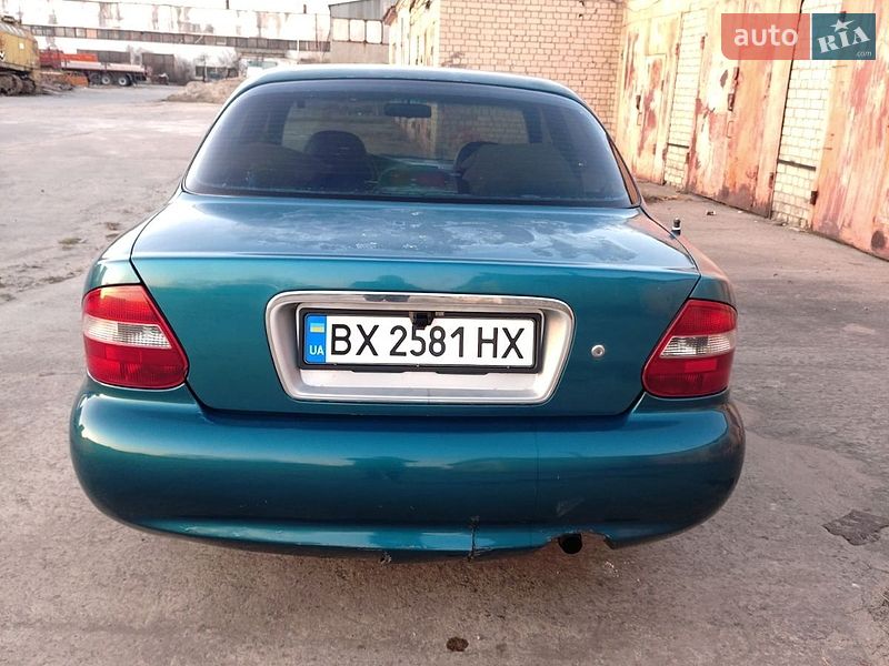 Седан Kia Clarus 1998 в Нетішині