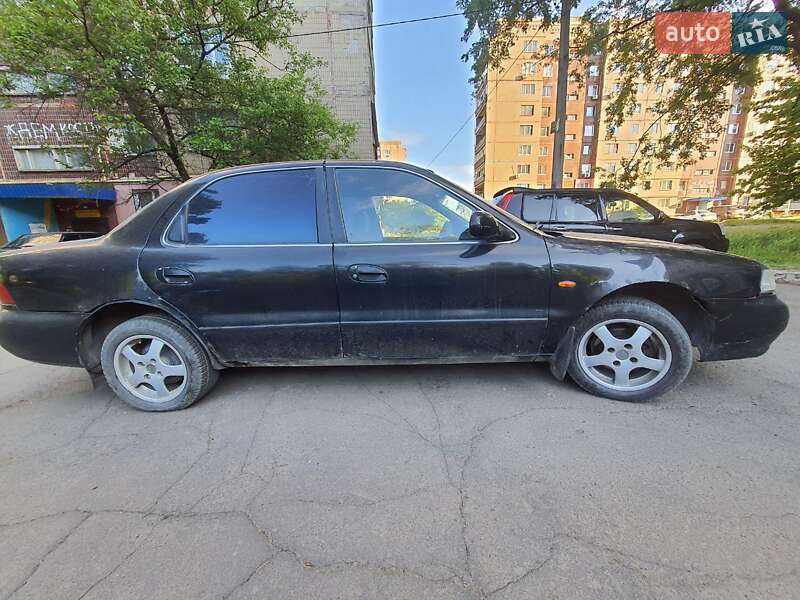 Седан Kia Credos 1998 в Краматорске