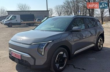 Внедорожник / Кроссовер Kia EV3 2025 в Ровно