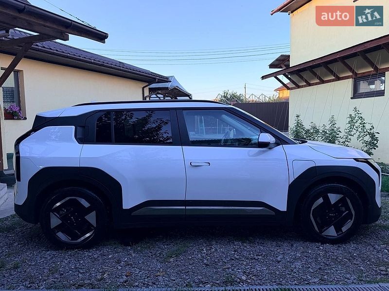 Позашляховик / Кросовер Kia EV3 2025 в Вінниці