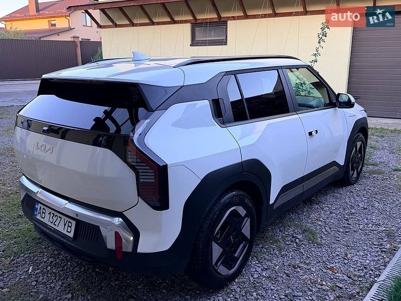 Позашляховик / Кросовер Kia EV3 2025 в Вінниці