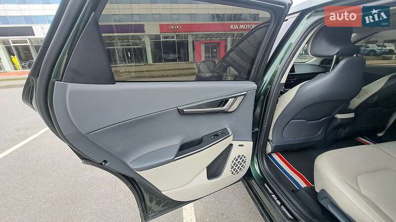 Внедорожник / Кроссовер Kia EV6 2021 в Львове