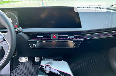 Внедорожник / Кроссовер Kia EV6 2022 в 