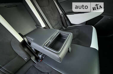 Внедорожник / Кроссовер Kia EV6 2022 в 