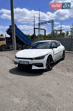 Позашляховик / Кросовер Kia EV6 2021 в 