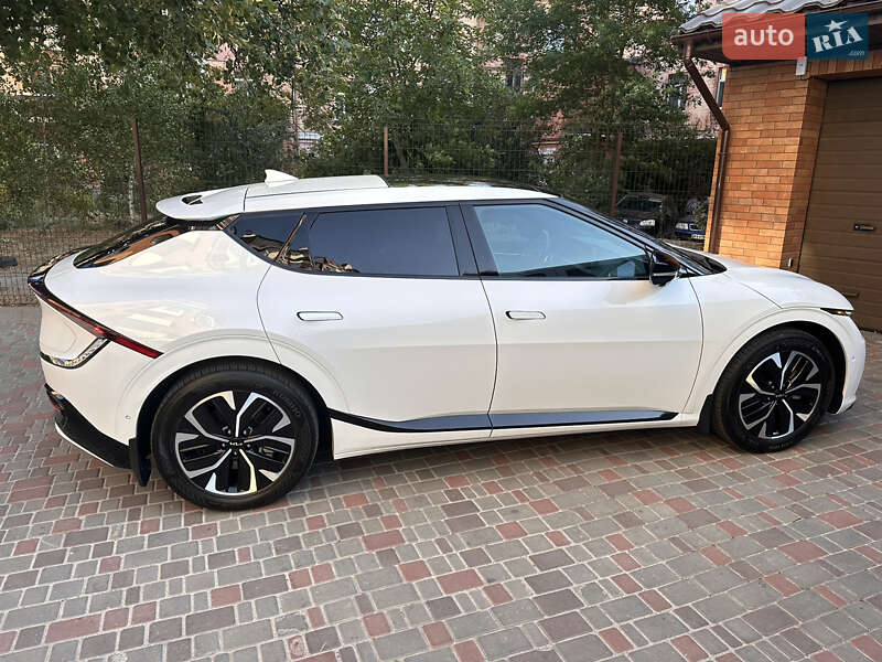 Внедорожник / Кроссовер Kia EV6 2021 в 