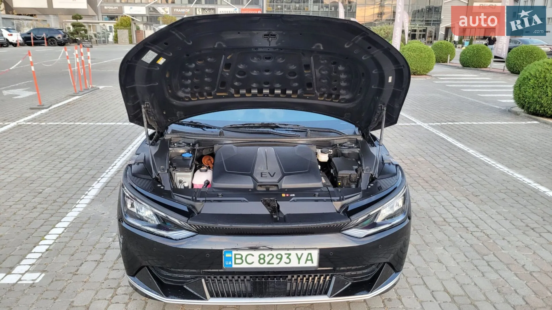 2022 Kia EV6 - мініатюра 10