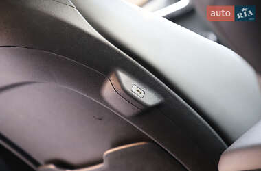 Внедорожник / Кроссовер Kia EV6 2022 в 