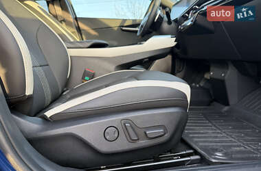 Позашляховик / Кросовер Kia EV6 2024 в 