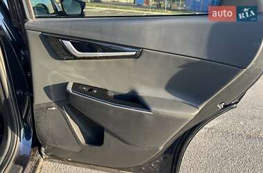 Внедорожник / Кроссовер Kia EV6 2023 в 
