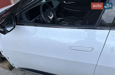 Позашляховик / Кросовер Kia EV6 2022 в 