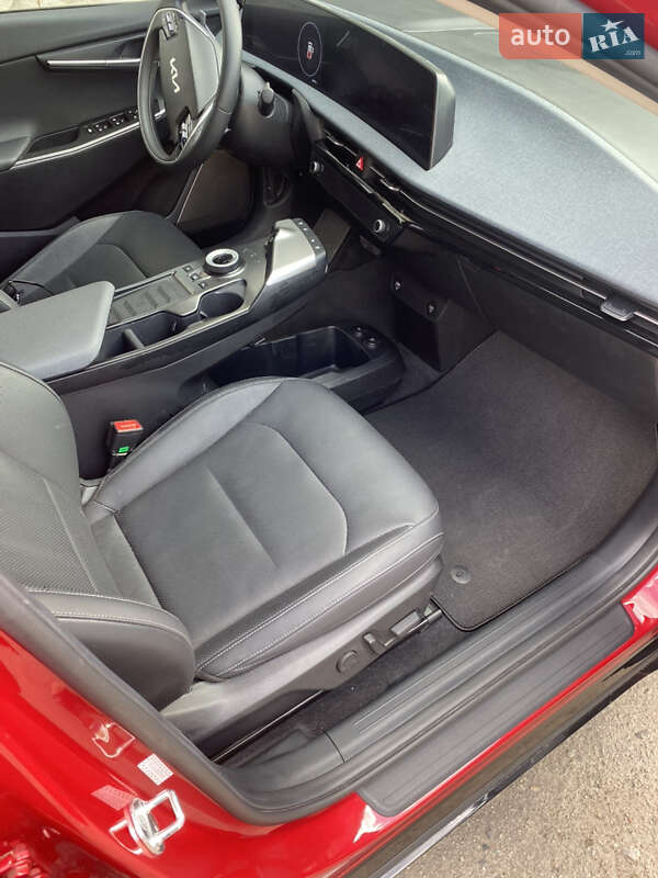 Внедорожник / Кроссовер Kia EV6 2022 в Полтаве фото 14 Внедорожник / Кроссовер Kia EV6 2022 в Полтаве