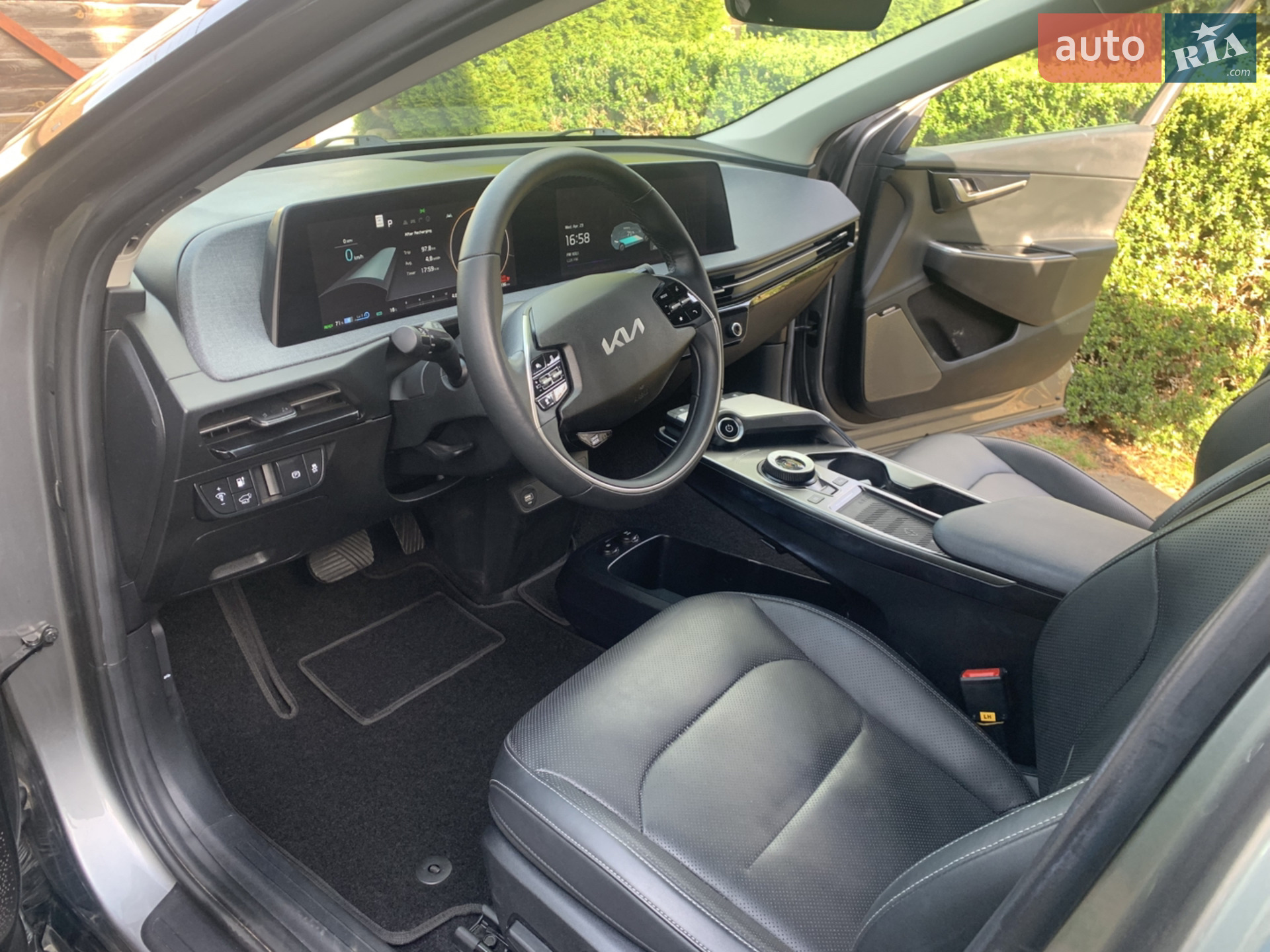 2022 Kia EV6 - мініатюра 6
