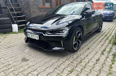 Внедорожник / Кроссовер Kia EV6 2022 в 
