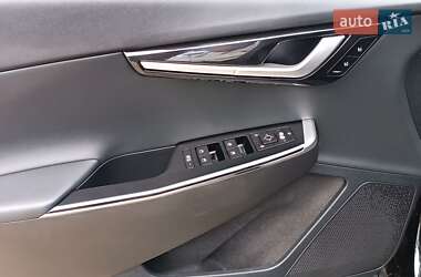 Внедорожник / Кроссовер Kia EV6 2022 в 